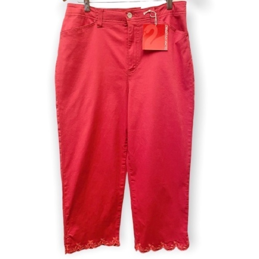 Gloria Vanderbilt NWT Capri Pants Stretch Raspberry Hot Pink Scalloped Hems Sz 8 - Picture 2 of 10